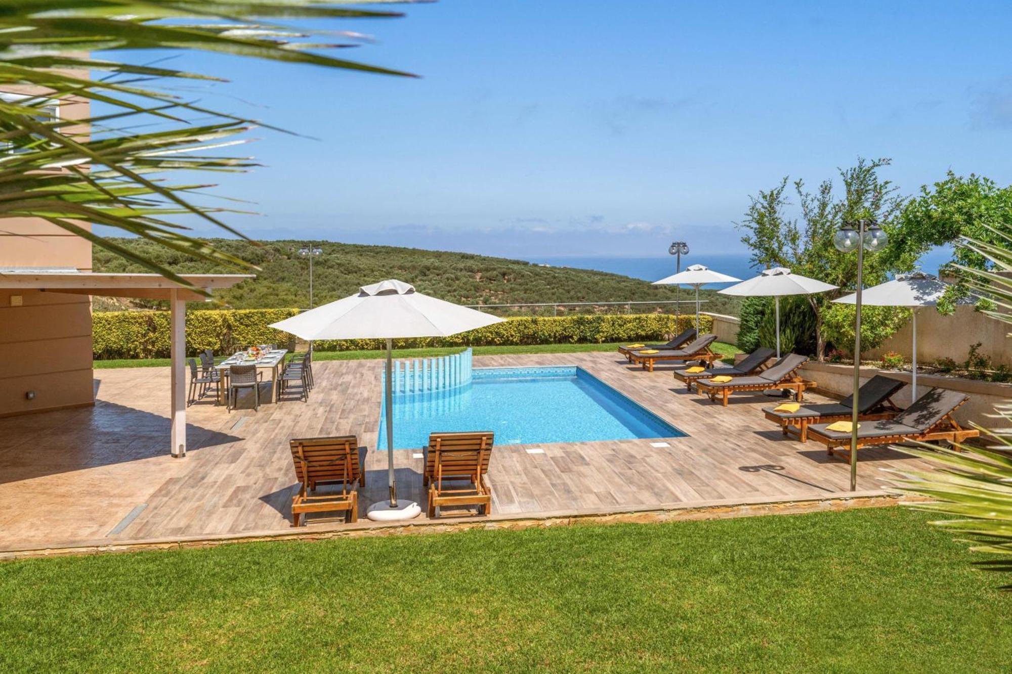 Villa Ariella With Sea View Agia Marina Exteriér fotografie